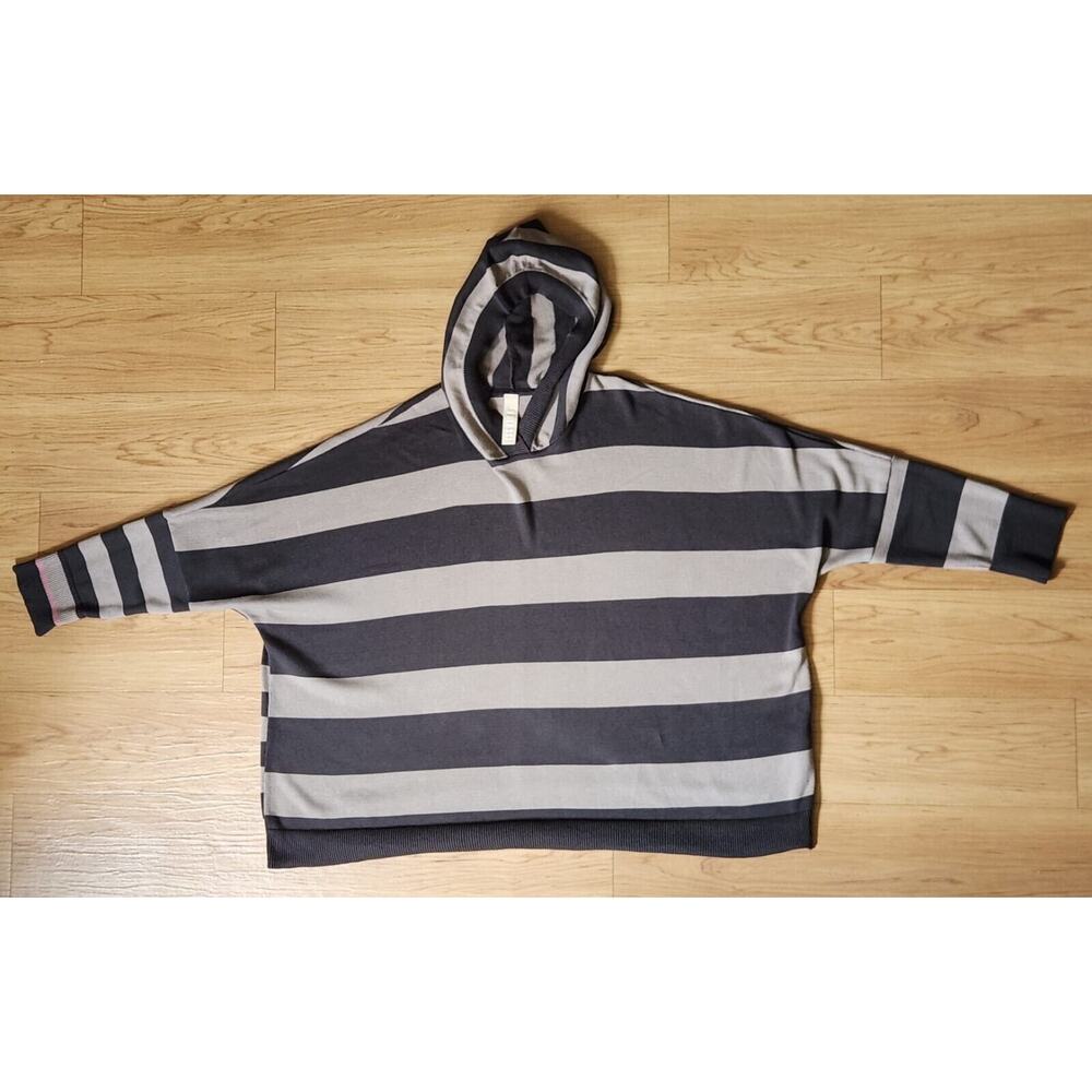 Ischiko Oska Womens Top Hoodie Size 2 US 8/10 OVERSIZED Striped